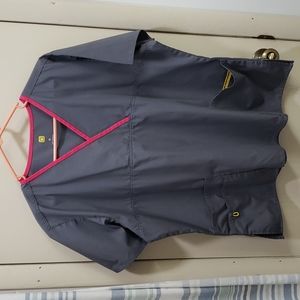 XL Wonder Wink Grey/Hot Pink Scrub Top